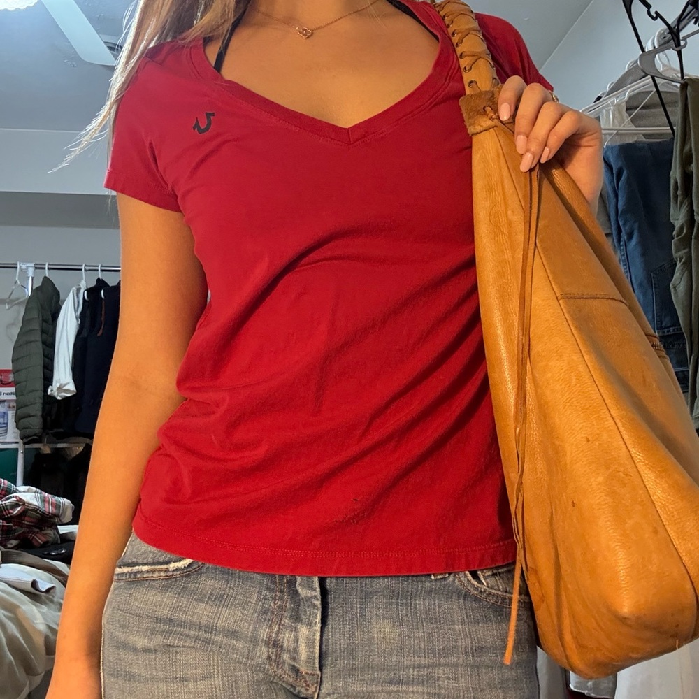 TRUE RELIGION Red V-neck fitted top